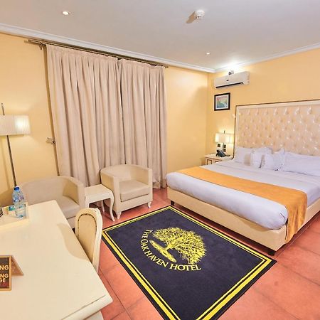 Oak Haven Hotel & Suites 포트하커트 외부 사진