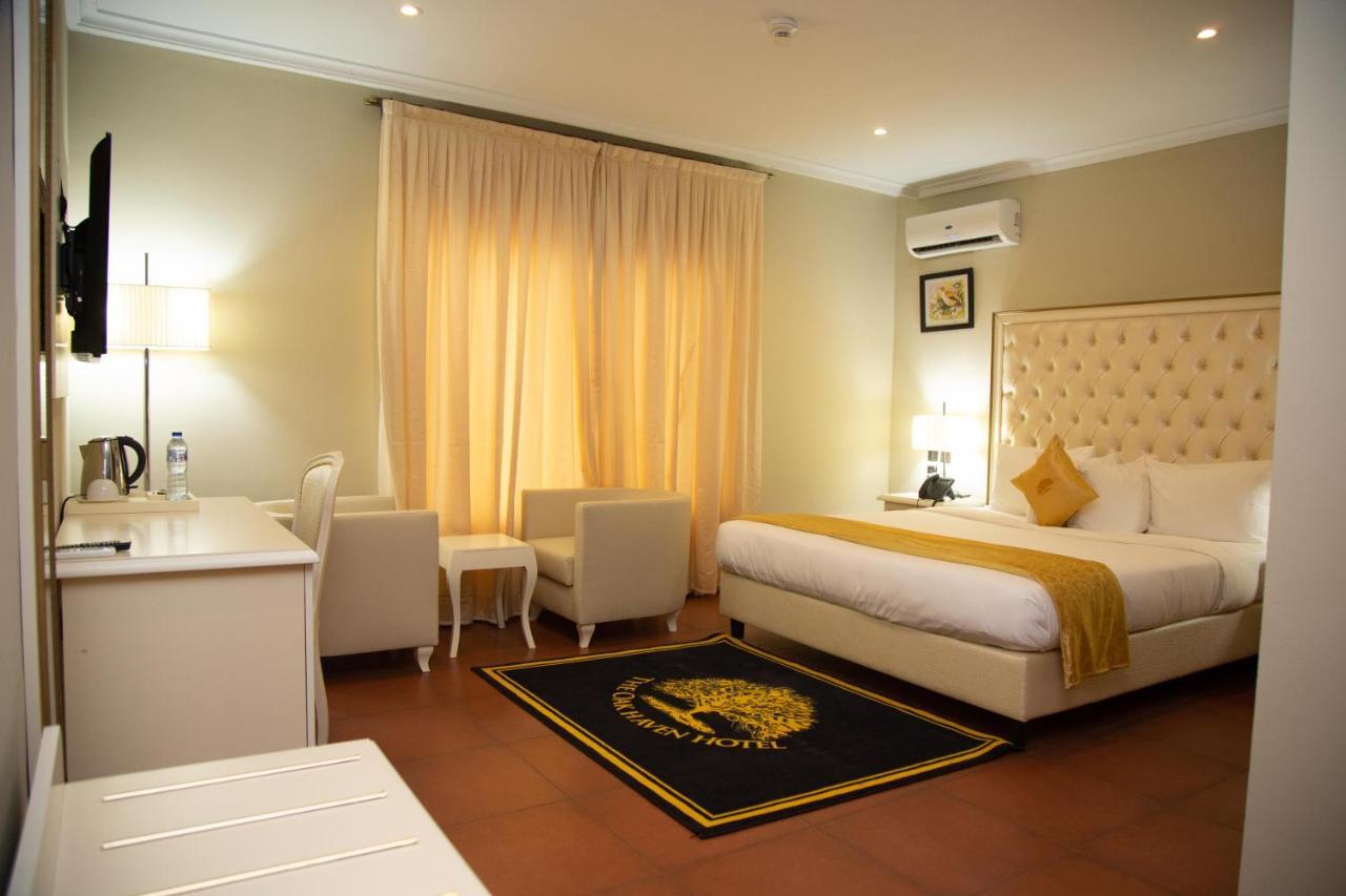 Oak Haven Hotel & Suites 포트하커트 외부 사진
