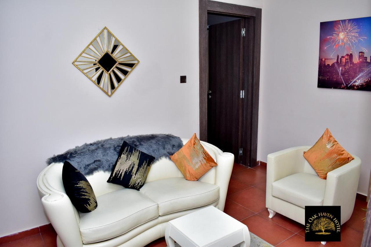 Oak Haven Hotel & Suites 포트하커트 외부 사진