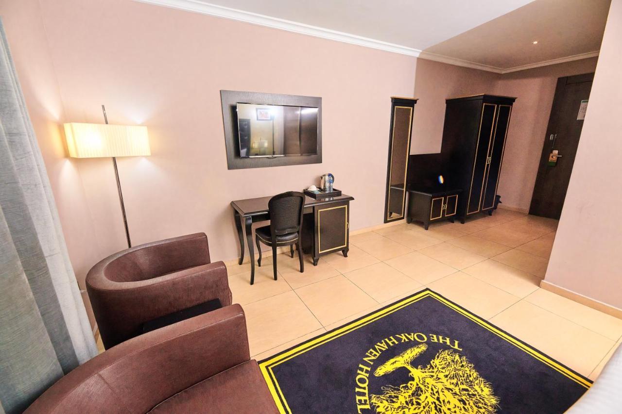 Oak Haven Hotel & Suites 포트하커트 외부 사진